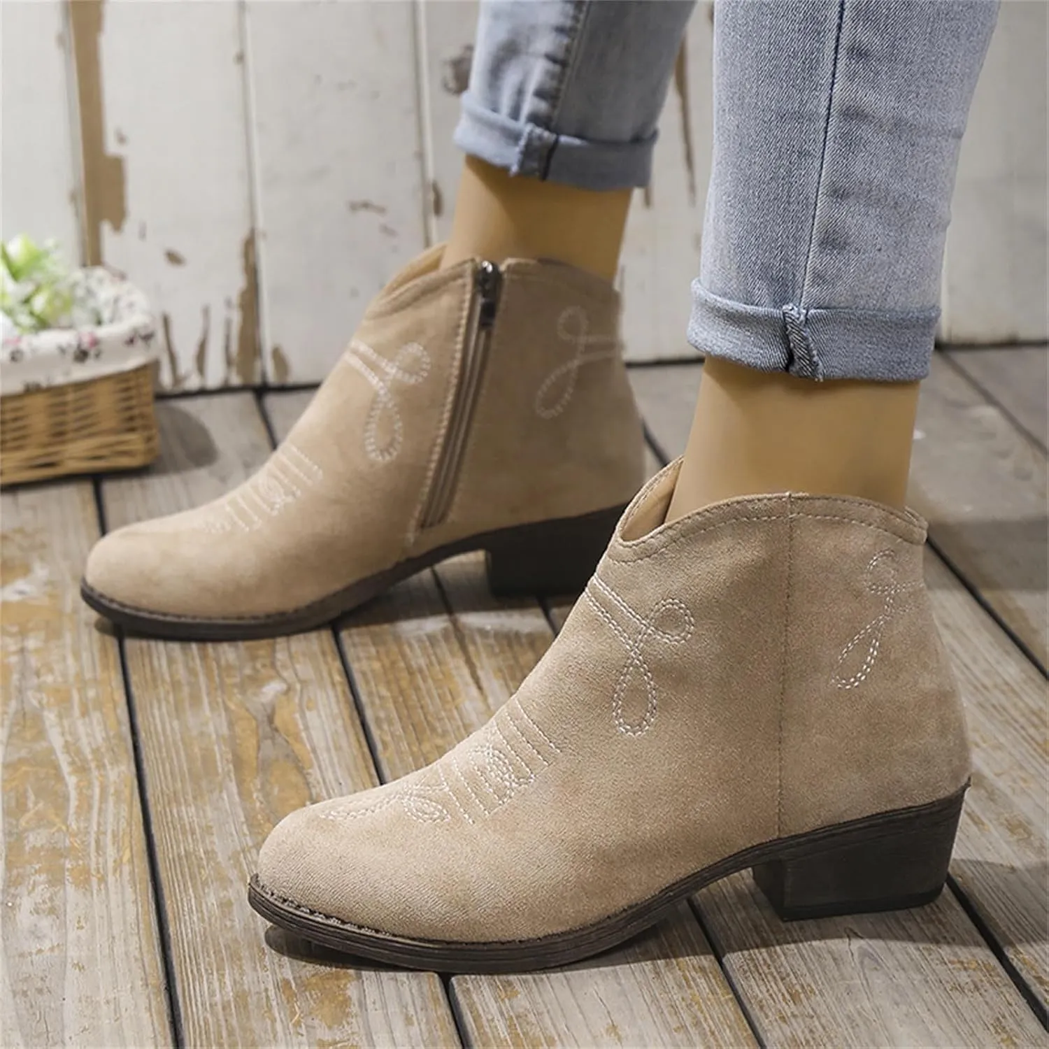 Cowboy Boots for Women Low Heel with Side Zip Western Durable Cowgirl Boots Comfortable Women's Ankle Boots Fashion Booties